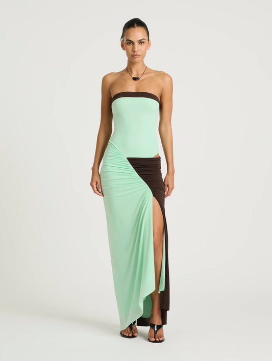 Benni Rumi Strapless Maxi – (Aqua / Chocolate) in size 10